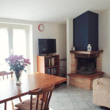 Ferienwohnung Mansarda Con Camino Montefranco Exterior foto